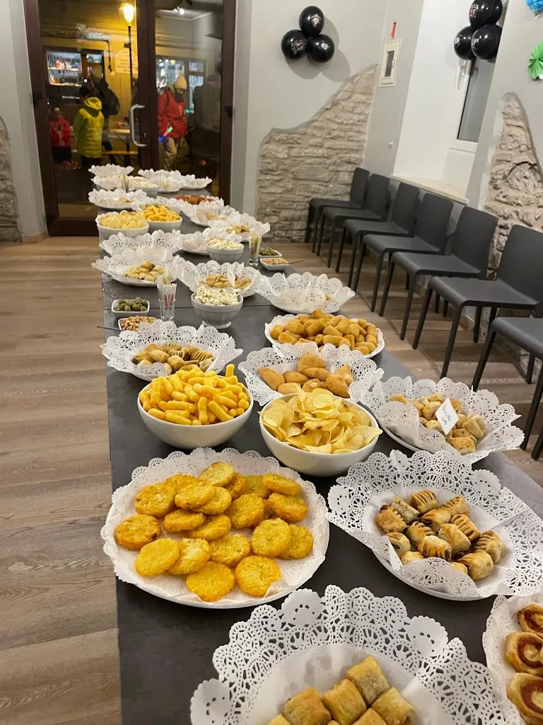 Piazza Caffè_Frassinoro_slider_image_3