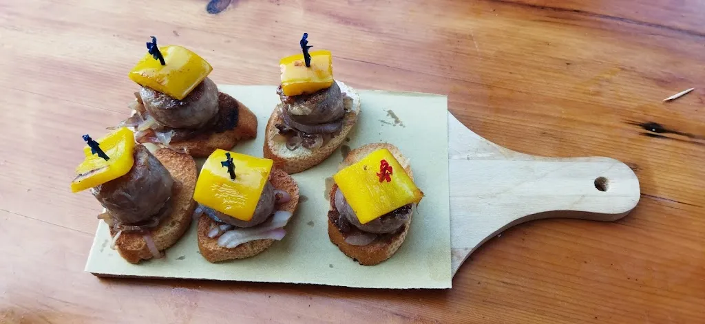 Happy food & bar_Gaggio_slider_image_2