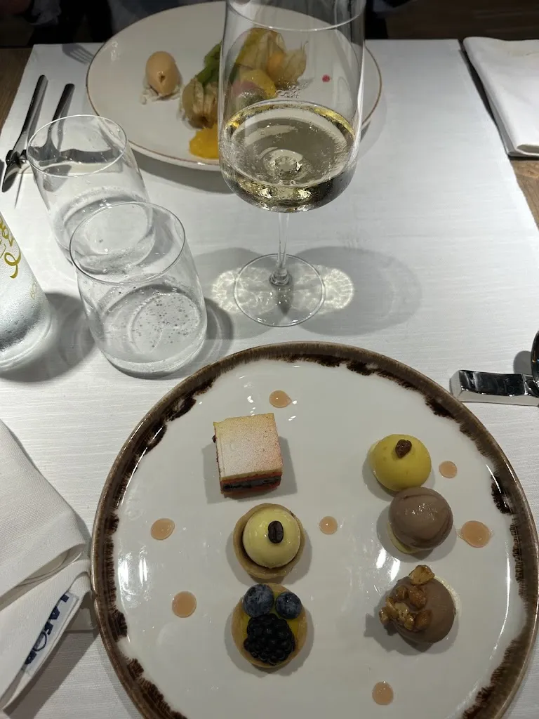 Strahinja Mitrić_Atelier Gourmet Gatteo mare: Ristorante, Caffetteria, Dolceria_Gatteo a Mare_review