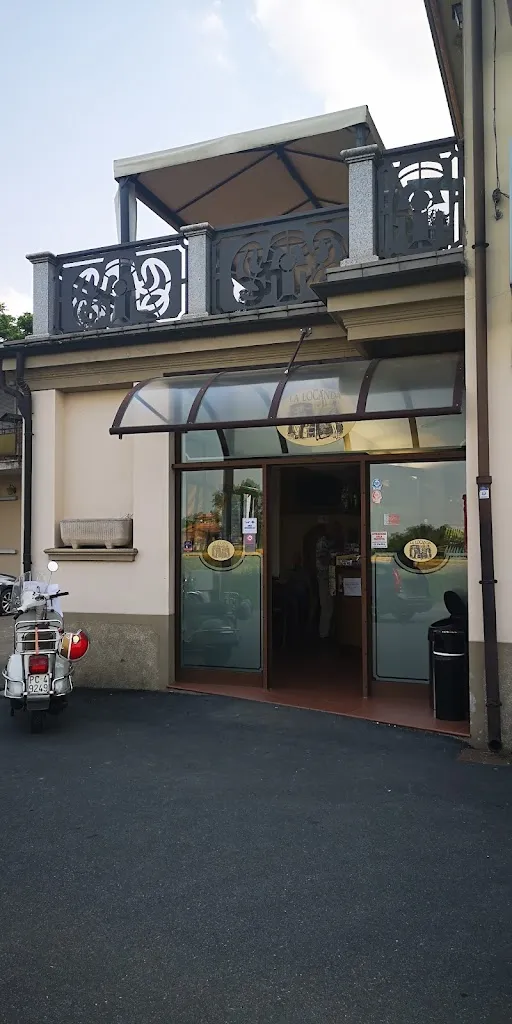 Bar Trattoria La Locanda restaurant in Gazzola