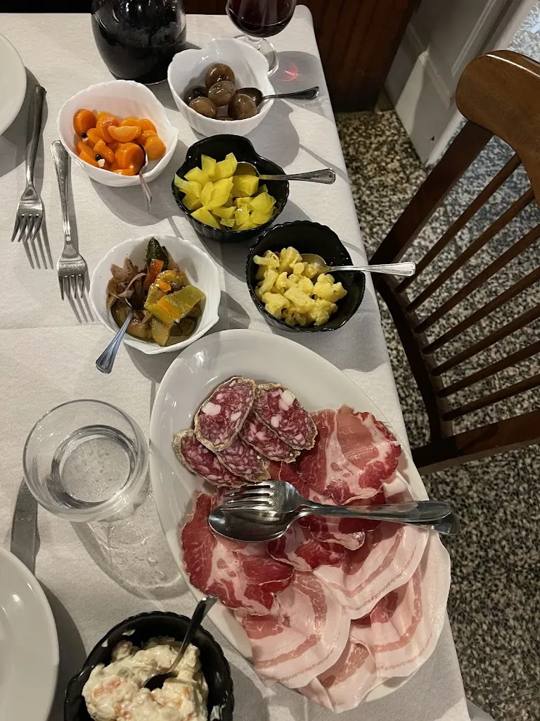 Trattoria La Famiglia_Gazzola_slider_image_3