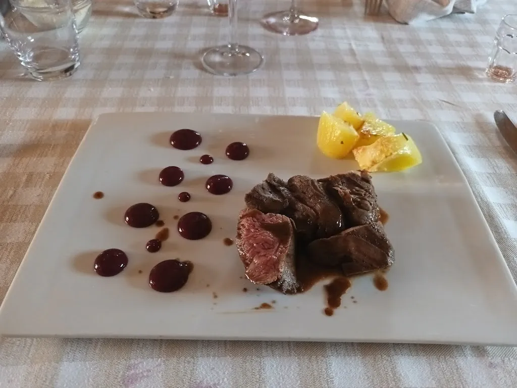 Azienda Agricola La Moffelona restaurant in Gragnano Trebbiense