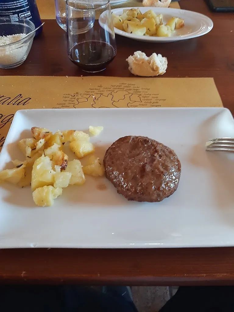 Azienda Agricola La Moffelona_Gragnano Trebbiense_slider_image_2