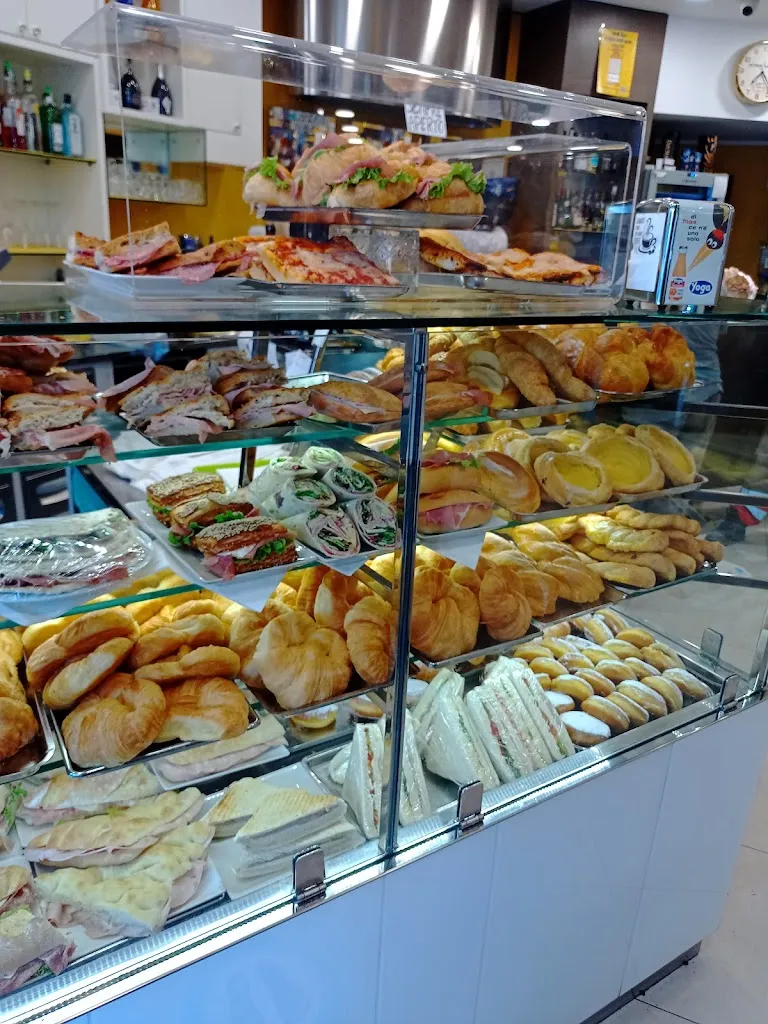 Rosso Blu_Granarolo_slider_image_2