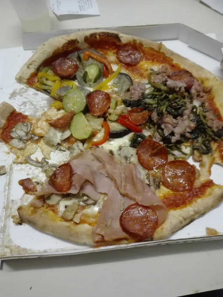 Pizzeria Da Zio Totò_Granarolo dell'Emilia e Viadagola_slider_image_3