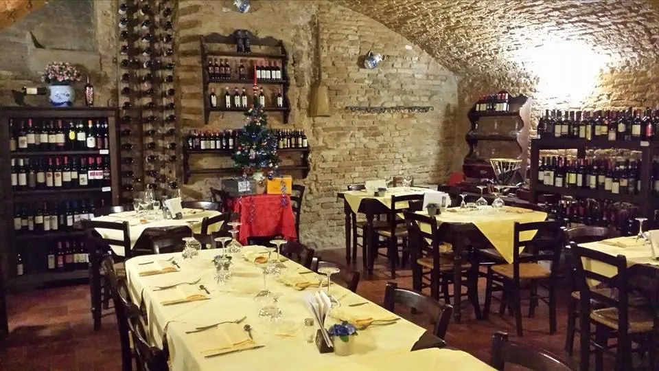Osteria del Teatro_Imola_slider_image_1