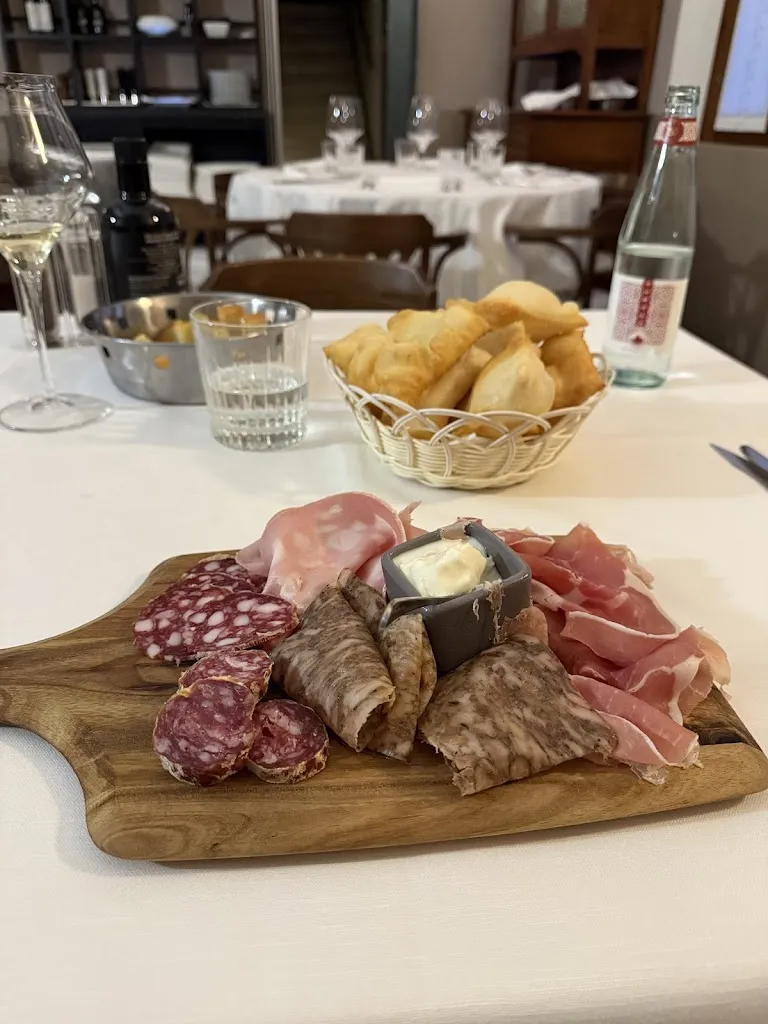 Hostaria 900 - Imola_Imola_slider_image_3