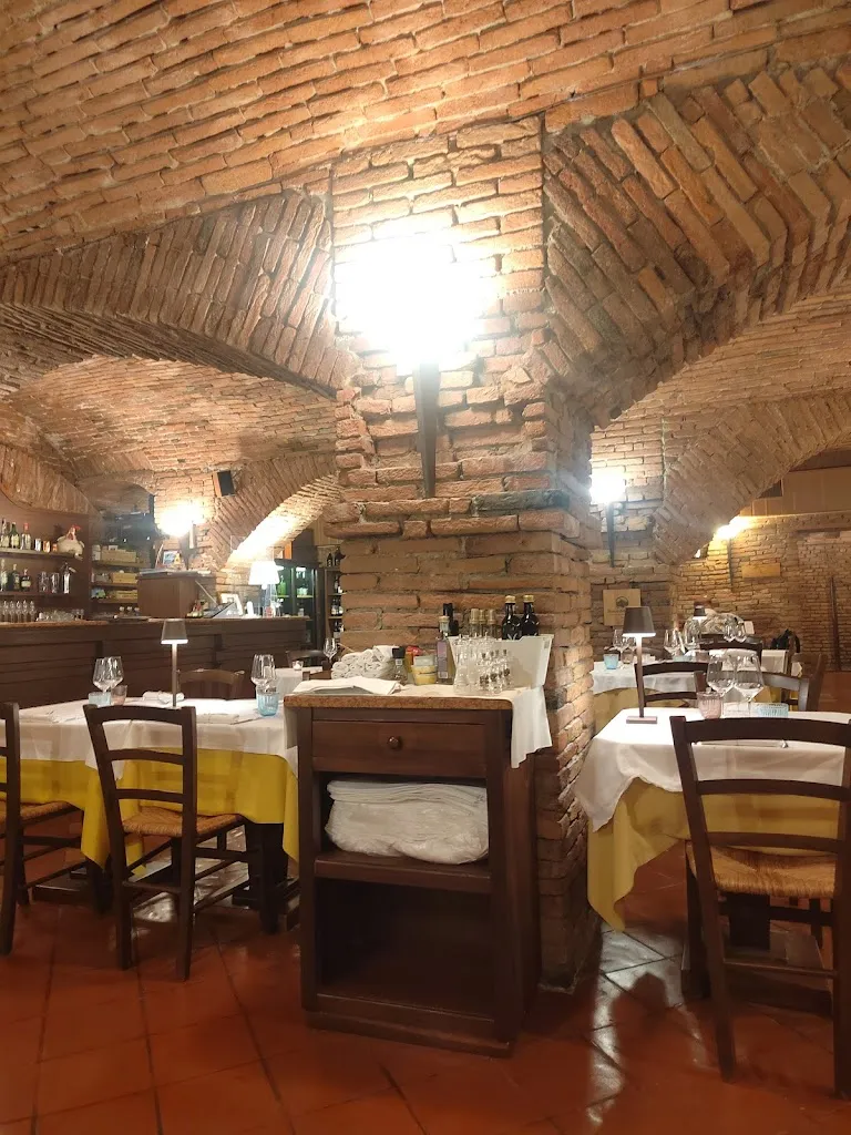Osteria e Vini da Noi restaurant in Imola