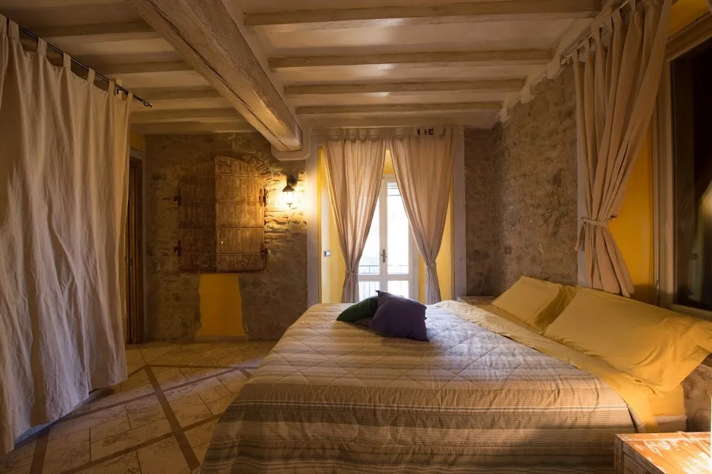 Villa Dacia Casarelax restaurant in Guiglia