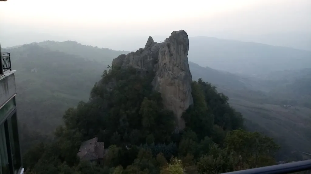 Mateusz Ley_Il Faro_Guiglia_review