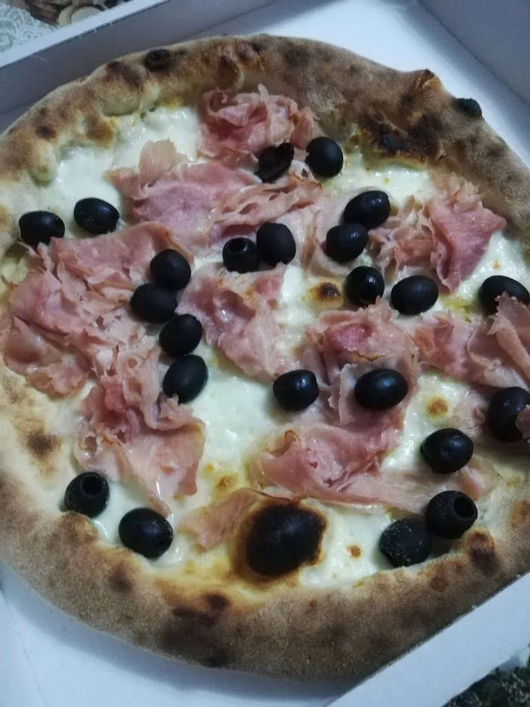 Menu_Pizzeria La Comida_Lagosanto_image_4