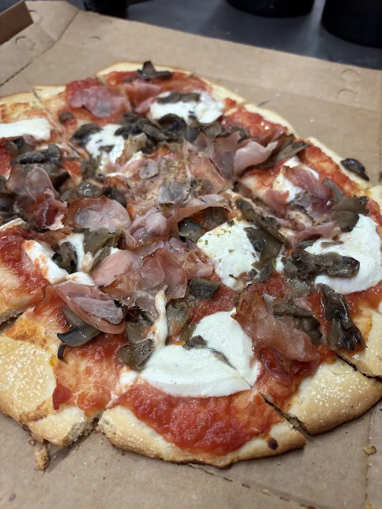 pepazelhot_Pizzeria La Diavola_Lagosanto_review