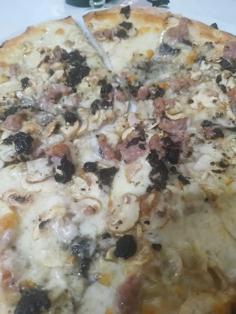 Emanuele Profilo_Ristorante pizzeria Saiyan_Pettorano sul Gizio_review