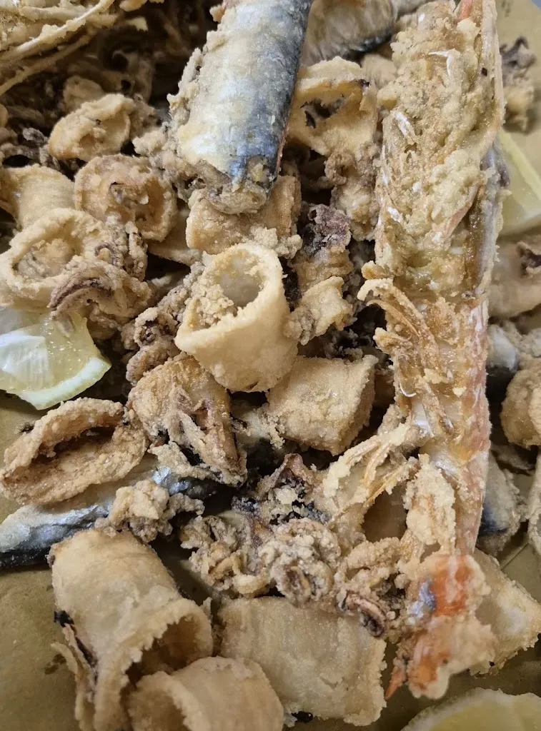 Pizzeria Oltremare specialità di Pesce e Pizza_Guastalla_slider_image_3