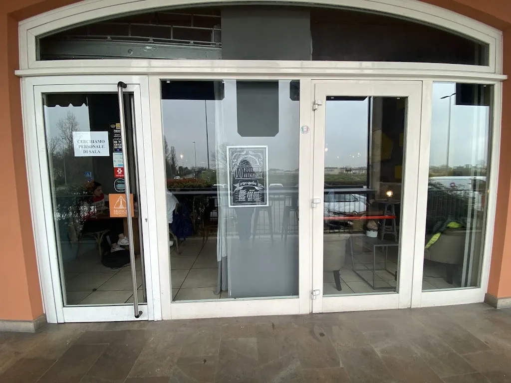 Alexandra Cadegiani_Doppio Zero_Guastalla_recensione