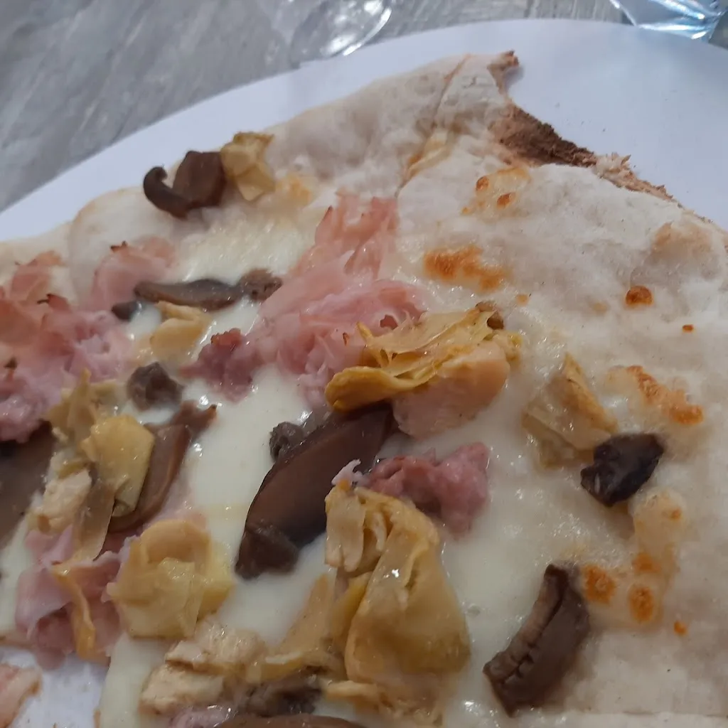 Pizzeria Franco & Miki restaurant in Guastalla