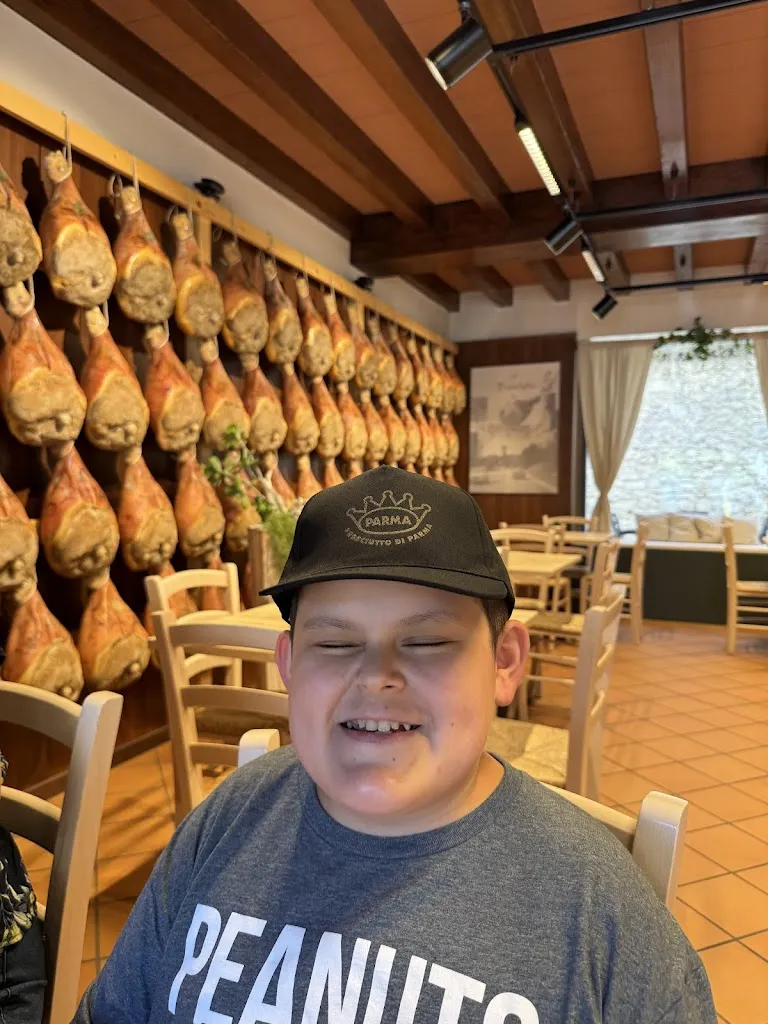 Alejandro Perez_SALUMERIA UGOLOTTI_Langhirano_review