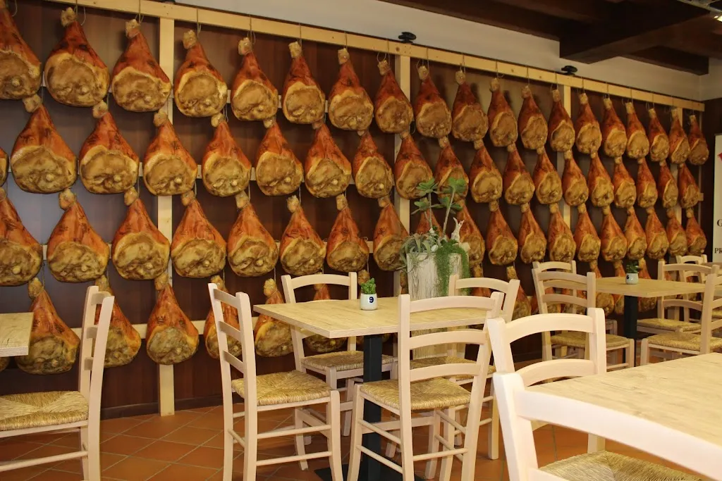 SALUMERIA UGOLOTTI restaurant in Langhirano