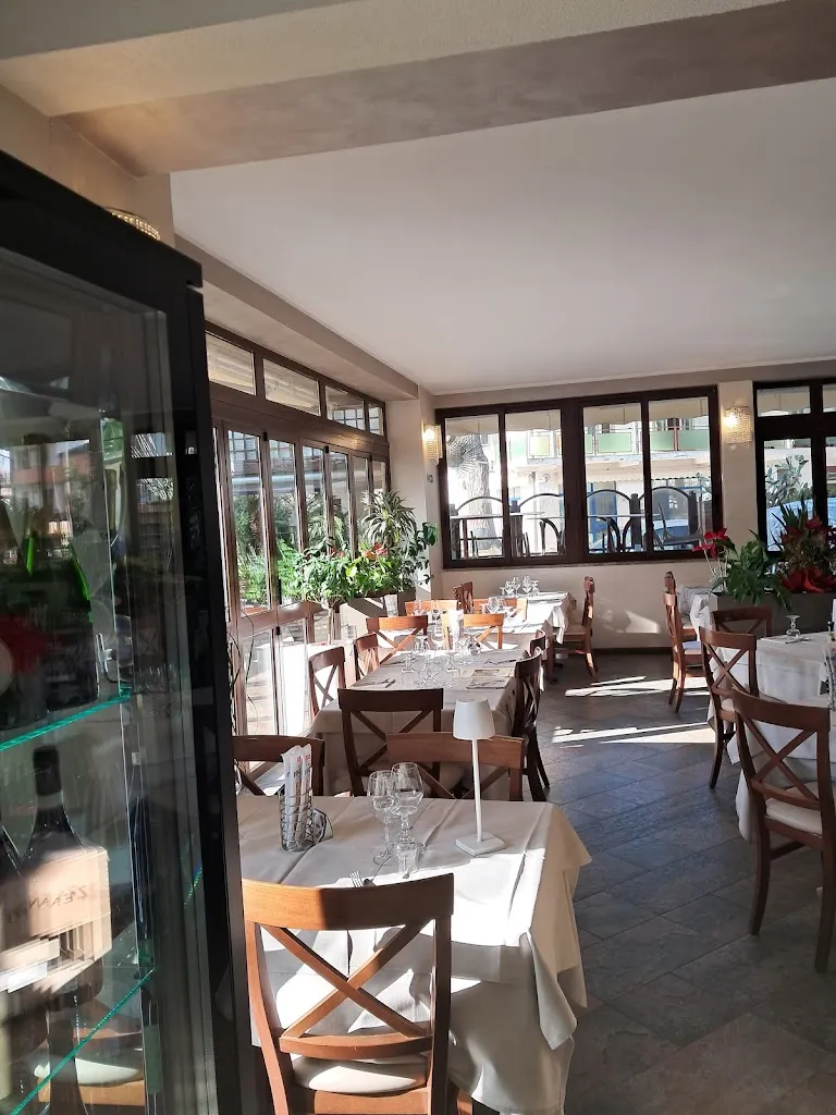 Ristorante Pizzeria Quo Vadis_Lido degli Estensi_slider_image_1