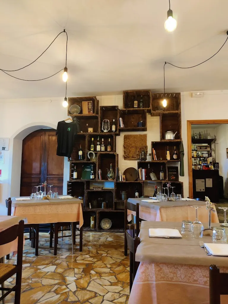 Ristorante Molino Vecchio_Ligonchio_slider_image_1