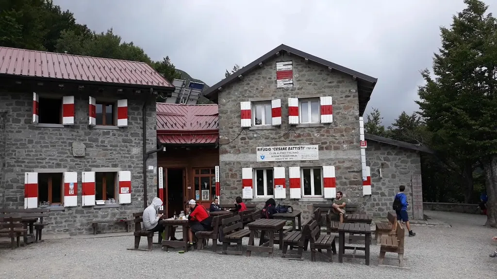 Rifugio Battisti_Ligonchio_slider_image_2