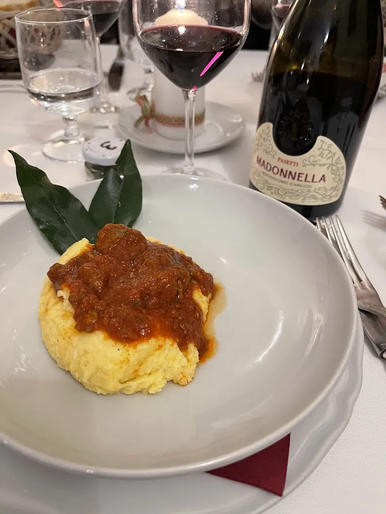 Karen Blackard_Il Gallo Di Pietra_Pescocostanzo_review