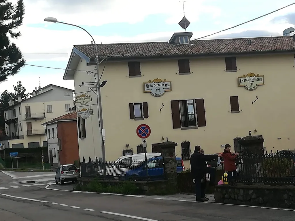 Georgia Hardiman_Antico Stradello 1810_Loiano_review