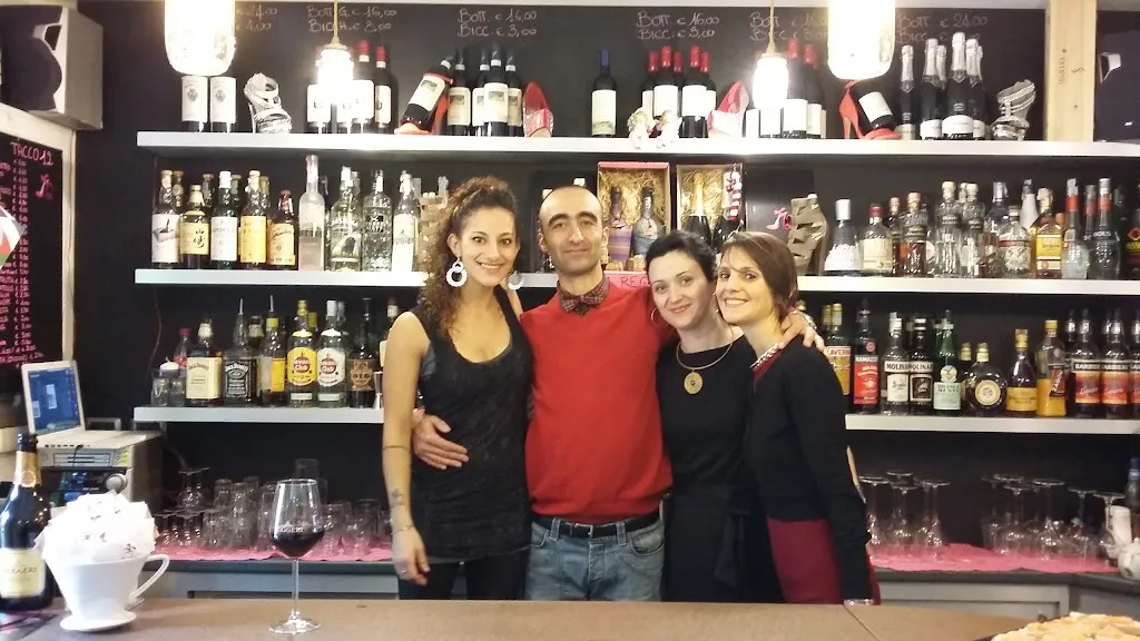 Bar Tacco 12 snc di amadesi giulia e Benni stefano restaurant in Loiano