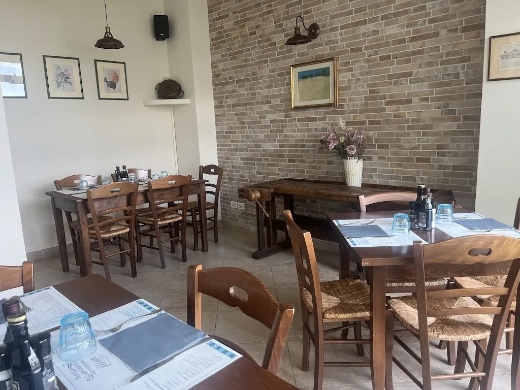 Vecchia Falegnameria Mare restaurant in Lido Adriano