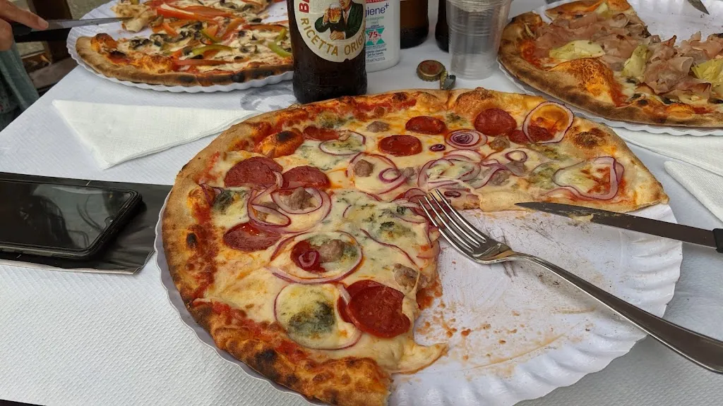 Chris Fischer_Pizzeria Horus_Lido Adriano_review