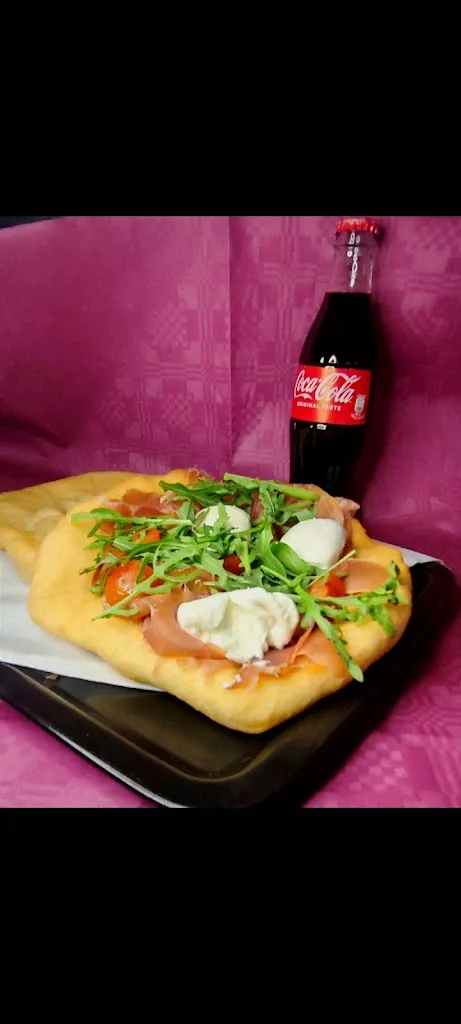 Pizzeria Horus_Lido Adriano_slider_image_3