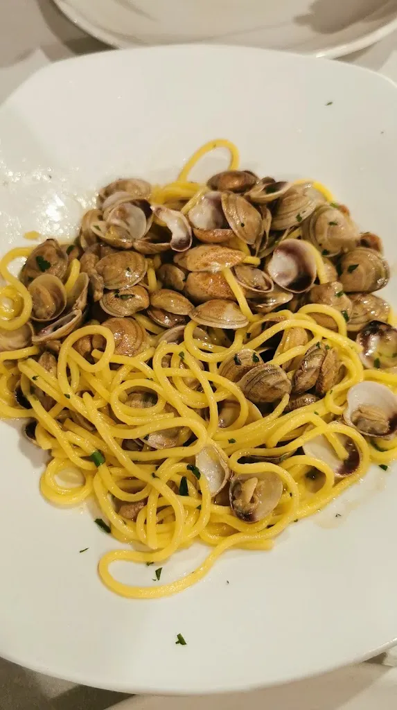 Nipawan Barilier_Ristorante Bagno Perla_Lido Adriano_review