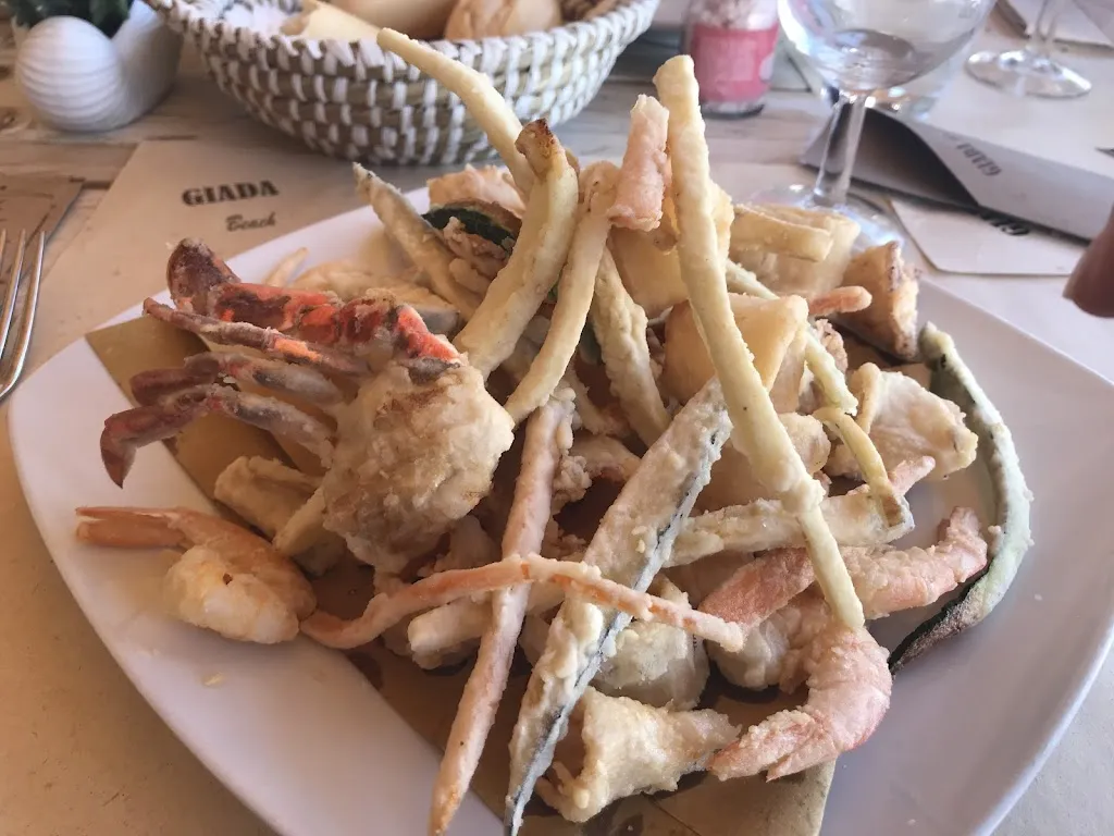 Marco Scott Gilardi_Giada Beach_Lido Adriano_recensione