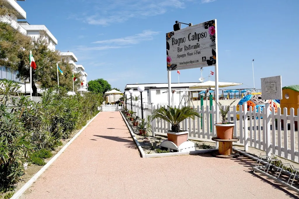 Bagno Calipso restaurant in Lido Adriano