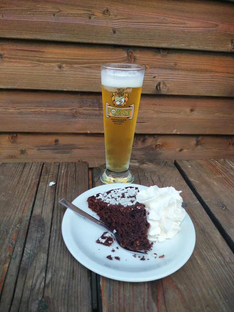 Simone Pasquini_Rifugio Le Rocce Club_Lizzano in Belvedere_review