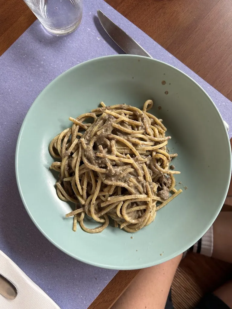 Giulia Francalanci_Feeling Taverna_Lizzano in Belvedere_recensione