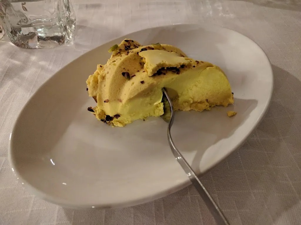 Alice Melloni_Ristorante Pizzeria La Nicchia_Lizzano in Belvedere_recensione