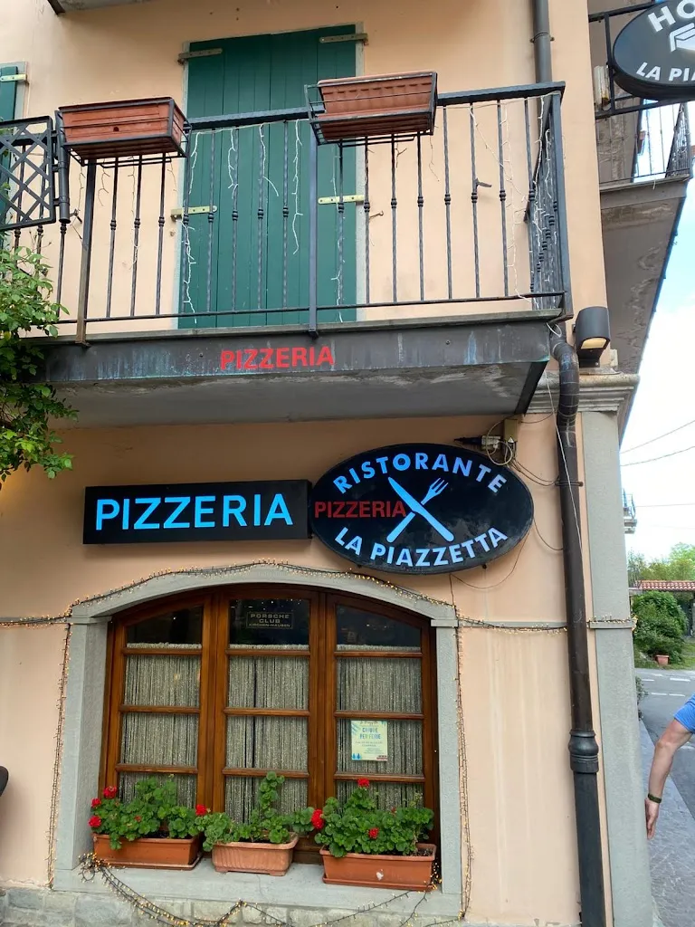 Josh Moyes_Hotel La Piazzetta_Lizzano in Belvedere_recensione