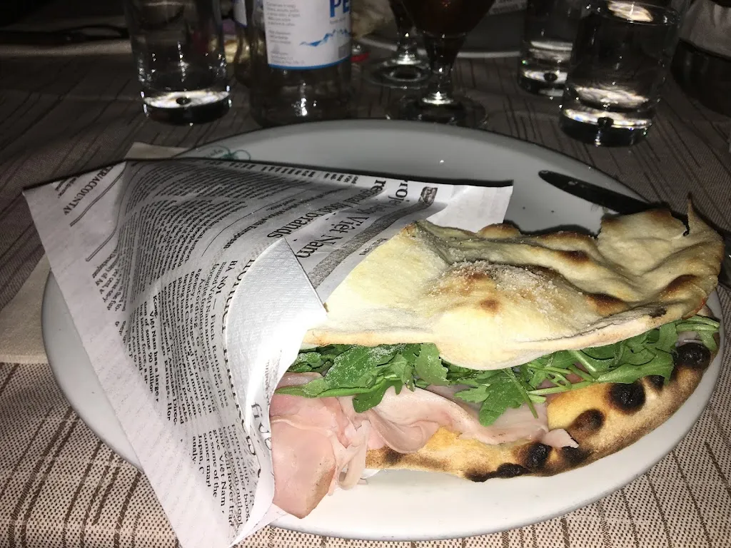 Sam White_Pizzeria La Lucciola_Lugagnano Val d'Arda_review