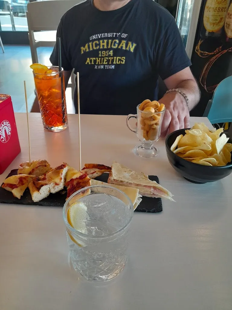 Bar L'Angolo Caffetteria Snack_Lugagnano Val d'Arda_slider_image_3