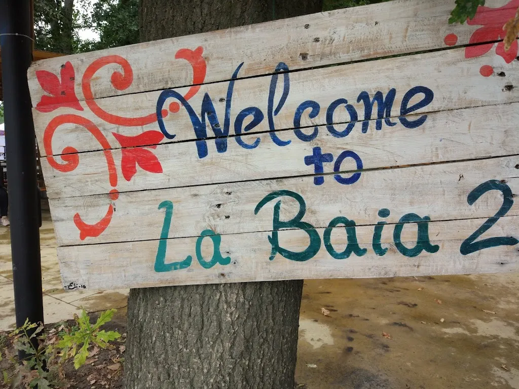 Con Stroulios_The Bay Luzzara_Luzzara_review