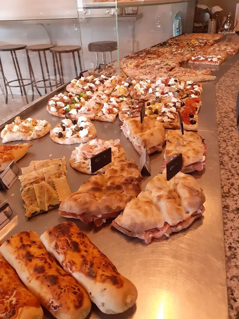 Pizzeria Quadrifoglio_Luzzara_slider_image_2