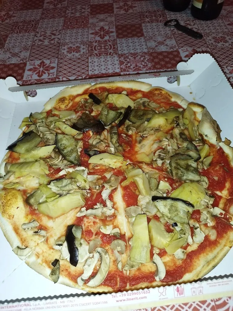 Menu_Pizza Max_Longiano_image_6