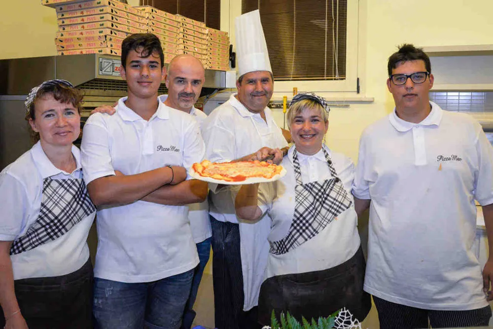 Pizza Max_Longiano_slider_image_3