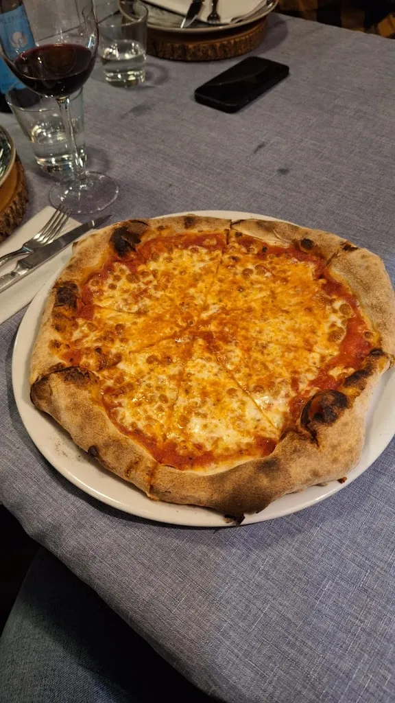 Victoria Gigele_Mattatoio Pizza E Carni_Picciano_review
