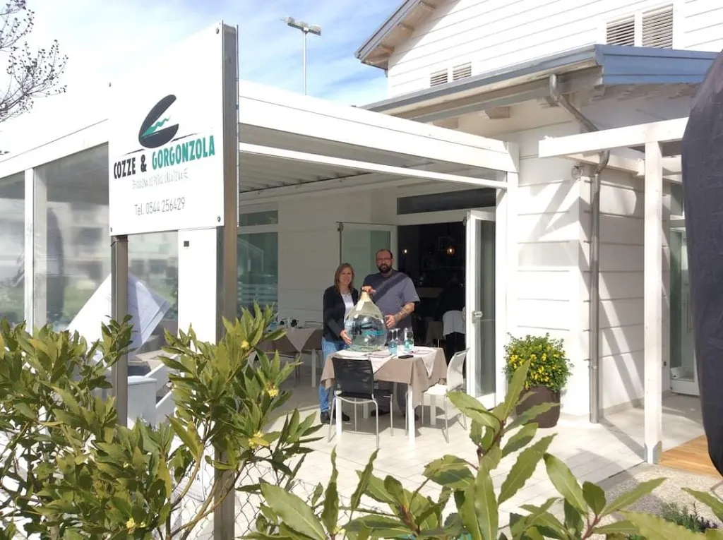 Cozze & Gorgonzola_Marina Romea_slider_image_1