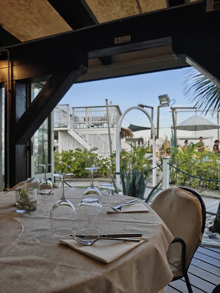 Aloha Ristorante Veranda sul Mare_Marina Romea_slider_image_3