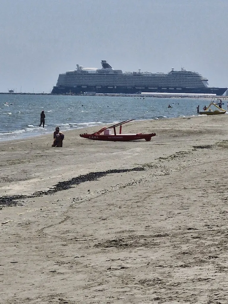 M L_Birikina Beach - by Romea Beach 28_Marina Romea_recensione