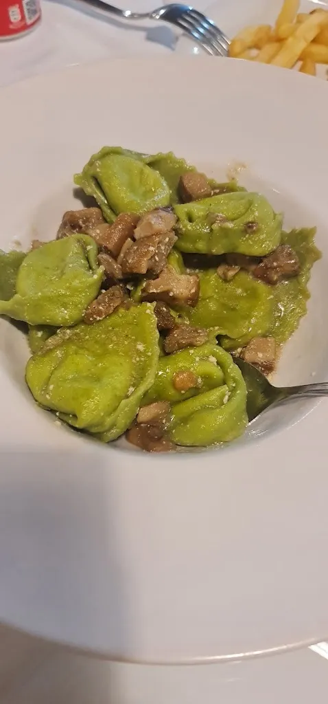 Dorin Shoihet_La Gardenia Trattoria-Pizzeria_Marzabotto_review