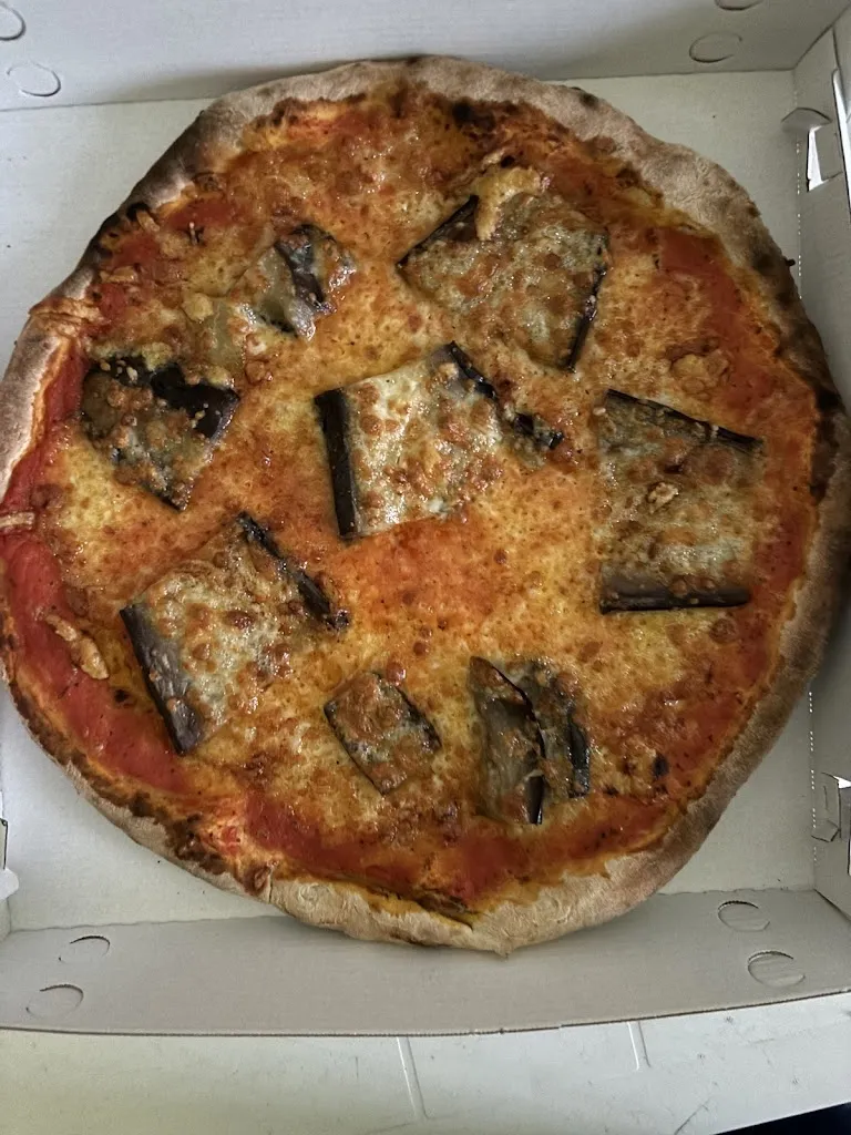 Amin bouselmi_Pizzeria il Gambero Rosso_Masi-Torello_review